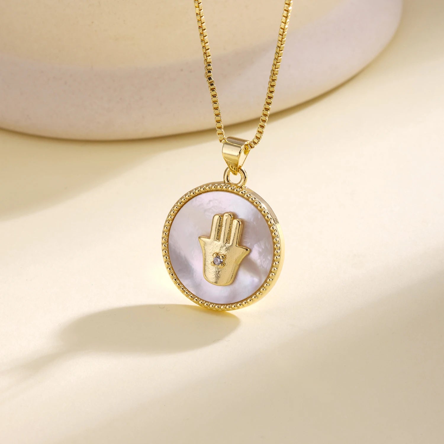 Nidin Vintage Virgin Mary & Hamsa Hand Pendant Necklace For Women Cubic Zirconia Shell Charm Chain Link Religious Amulet Jewelry